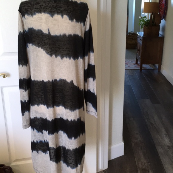 Rebecca Elliot Size M long cardigan. - Picture 5 of 8